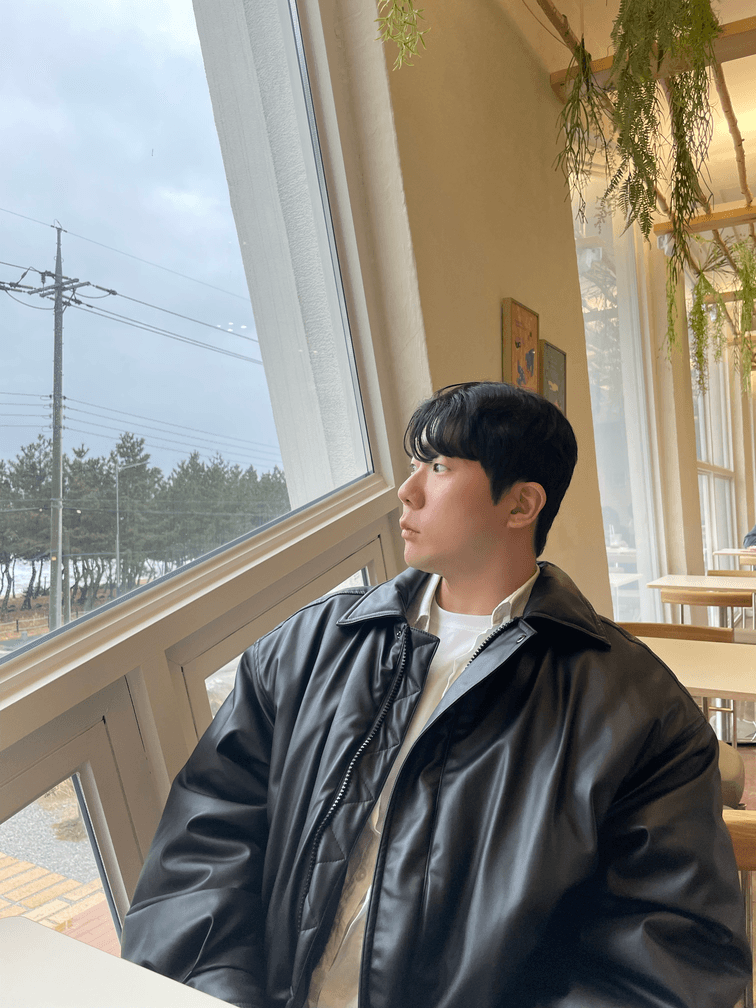 최초의 (CHOEE) 